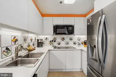 5600 Wisconsin Avenue #PH18-A, Chevy Chase, MD 20815 - Photo 13