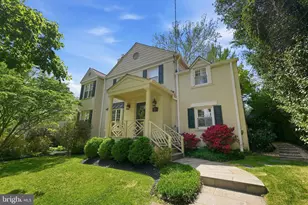 8504 Lynwood Pl, Chevy Chase, MD 20815 - Photo 3