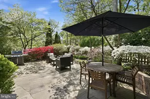 8504 Lynwood Pl, Chevy Chase, MD 20815 - Photo 37