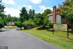 6904 Earlsgate Way, North Bethesda, MD 20852 - Photo 47