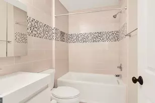 5715 Chapman Mill Dr, North Bethesda, MD 20852 - Photo 13