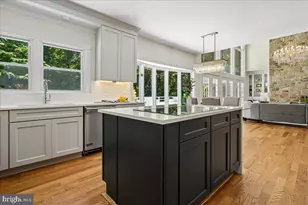 9455 Newbridge Dr, Potomac, MD 20854 - Photo 25