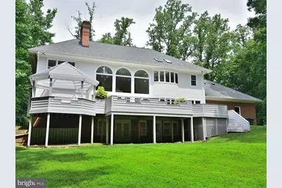 9455 Newbridge Drive, Potomac, MD 20854 - Photo 3