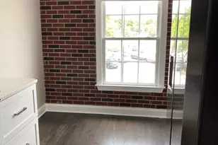 352 Main St, Gaithersburg, MD 20878 - Photo 9