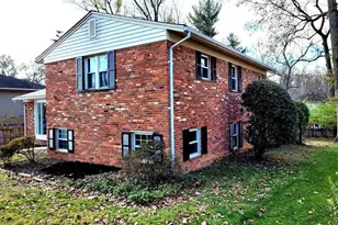 9118 Kirkdale Rd, Bethesda, MD 20817 - Photo 3
