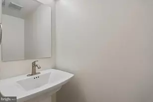 238 Watts Branch Pkwy, Rockville, MD 20850 - Photo 17