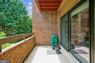 5229 King Charles Way, Bethesda, MD 20814 - Photo 11
