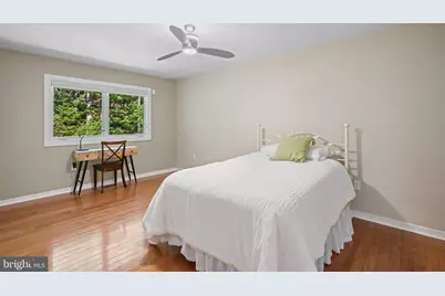 6825 Capri Place, Bethesda, MD 20817 - Photo 27