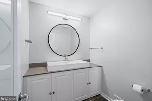 6825 Capri Pl, Bethesda, MD 20817 - Photo 17