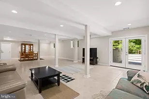 6825 Capri Pl, Bethesda, MD 20817 - Photo 35