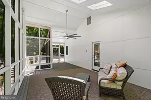 6825 Capri Pl, Bethesda, MD 20817 - Photo 49