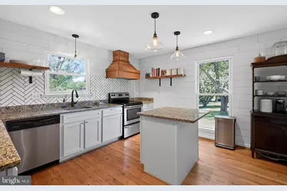 8600 Plum Creek Drive, Gaithersburg, MD 20882 - Photo 9