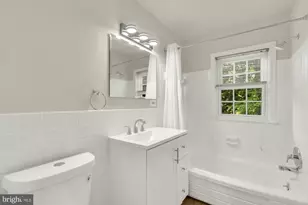 746 Azalea Dr, Rockville, MD 20850 - Photo 23