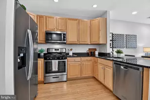 8045 Newell St, Silver Spring, MD 20910 - Photo 9