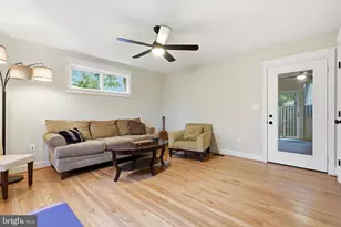 1227 Clagett Dr, Rockville, MD 20851 - Photo 23