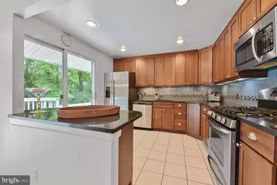5 Persimmon Court, Bethesda, MD 20817 - Photo 9