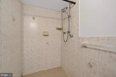 9404 Woodington Drive, Potomac, MD 20854 - Photo 37