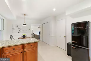 10900 Gainsborough Rd, Potomac, MD 20854 - Photo 13