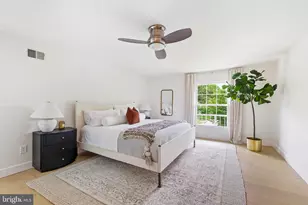 10900 Gainsborough Rd, Potomac, MD 20854 - Photo 25