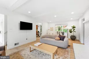 10900 Gainsborough Rd, Potomac, MD 20854 - Photo 17