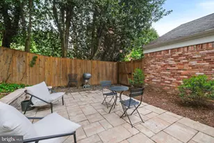 10900 Gainsborough Rd, Potomac, MD 20854 - Photo 43