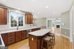 13903 Bromfield Rd, Germantown, MD 20874 - Photo 9