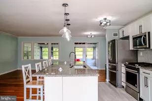 17804 Park Mill Dr, Derwood, MD 20855 - Photo 9