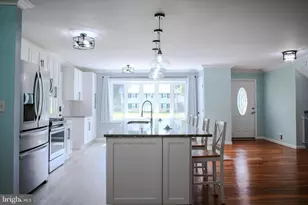 17804 Park Mill Dr, Derwood, MD 20855 - Photo 5