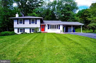 17804 Park Mill Dr, Derwood, MD 20855 - Photo 1