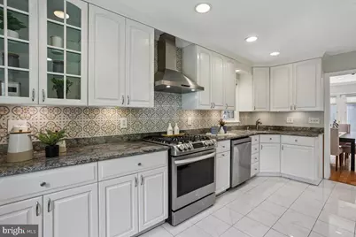 11427 Bedfordshire Avenue, Potomac, MD 20854 - Photo 13