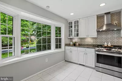 11427 Bedfordshire Avenue, Potomac, MD 20854 - Photo 15