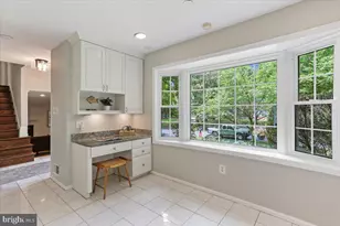 11427 Bedfordshire Ave, Potomac, MD 20854 - Photo 19