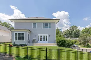4917 Bayard Blvd Blvd, Bethesda, MD 20816 - Photo 7