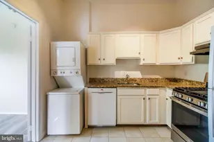 18730 Walkers Choice Rd, Montgomery Village, MD 20886 - Photo 13