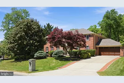 9904 Hall Road, Potomac, MD 20854 - Photo 1