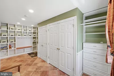 9904 Hall Road, Potomac, MD 20854 - Photo 13