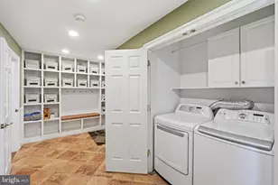 9904 Hall Rd, Potomac, MD 20854 - Photo 27