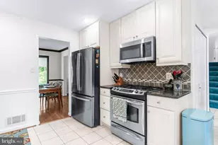 19320 Richwood Ct, Brookeville, MD 20833 - Photo 9