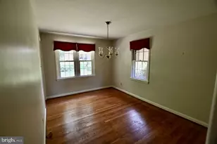 124 Chestnut Ave, Washington Grove, MD 20880 - Photo 5