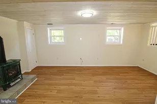 24201 Bush Hill Rd, Gaithersburg, MD 20882 - Photo 31