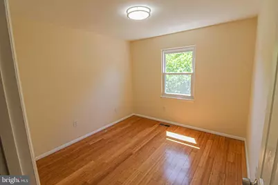 24201 Bush Hill Road, Gaithersburg, MD 20882 - Photo 15
