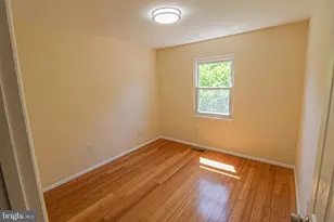 24201 Bush Hill Rd, Gaithersburg, MD 20882 - Photo 15