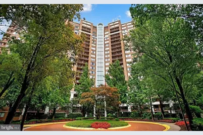 10101 Grosvenor Place #910, Rockville, MD 20852 - Photo 1