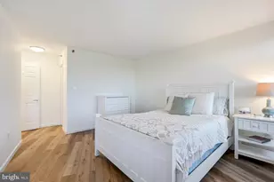10101 Grosvenor Pl, Rockville, MD 20852 - Photo 23
