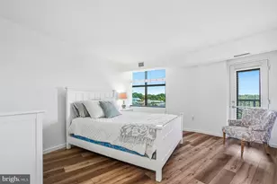 10101 Grosvenor Pl, Rockville, MD 20852 - Photo 15
