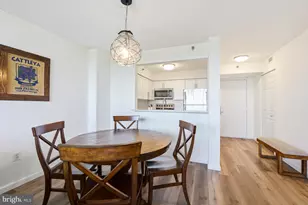 10101 Grosvenor Pl, Rockville, MD 20852 - Photo 15