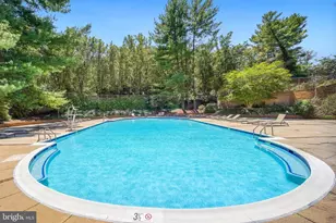 10101 Grosvenor Pl, Rockville, MD 20852 - Photo 33