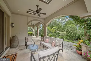6410 Landon Ln, Bethesda, MD 20817 - Photo 17