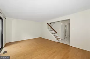 9700 Shadow Oak Dr, Gaithersburg, MD 20886 - Photo 7