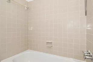 9700 Shadow Oak Dr, Gaithersburg, MD 20886 - Photo 37